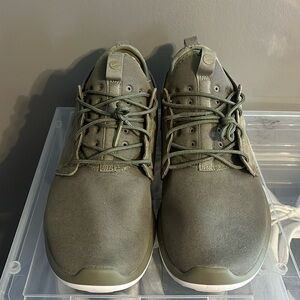 Nike Roshe 2 Size 12